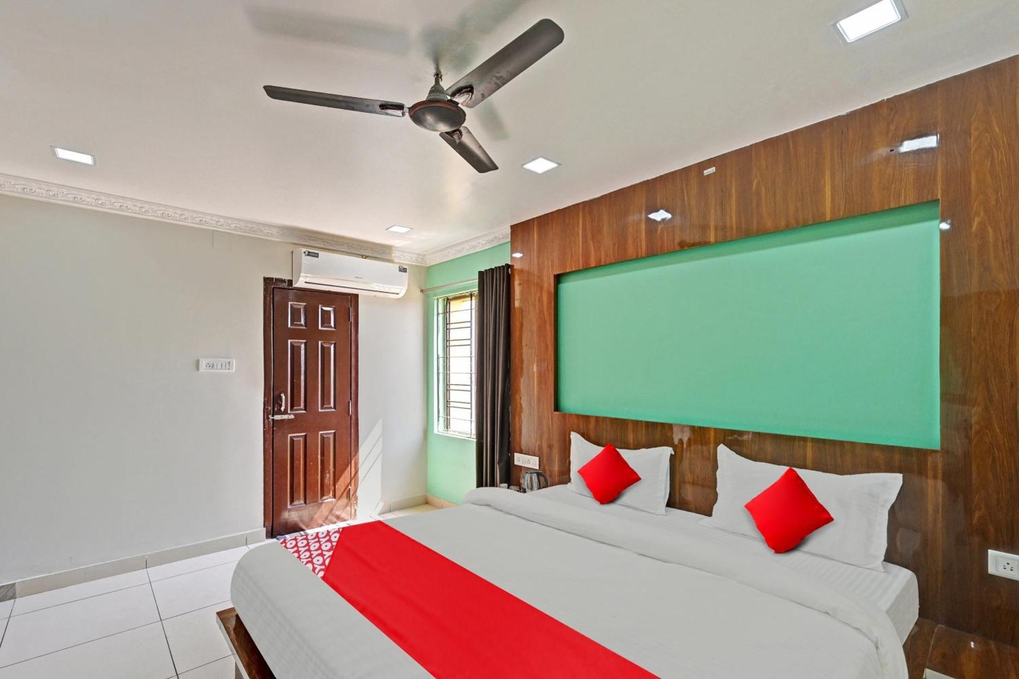 Hotel O Hi5 Days Inn Premium Bhubaneswar Kamer foto